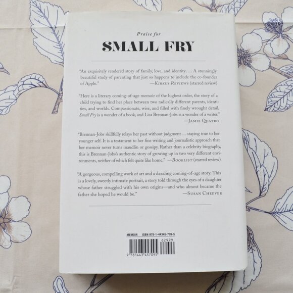 Small Fry A Memoir Lisa Brennan-Jobs - Picture 2 of 3